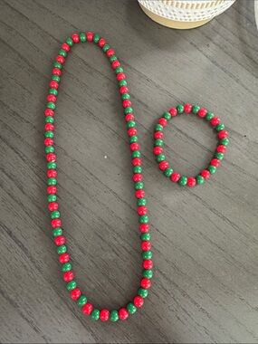 Handmade womans Christmas necklace and bracelet set